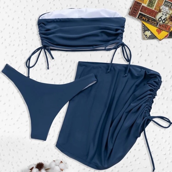 3 piece bathing suit set // strapless swim // thong bikini - Picture 3 of 3